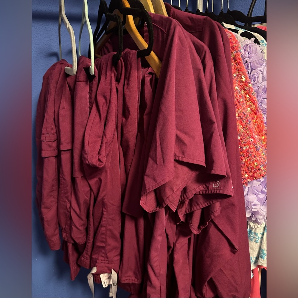 5 wonder wink scrub pants 5 wonder wink scrub tops and 2 wonder wink jackets